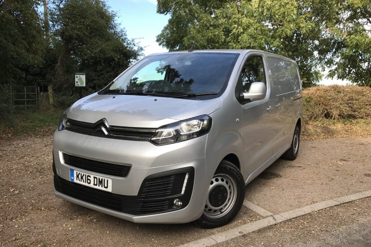 Citroen-Dispatch-front