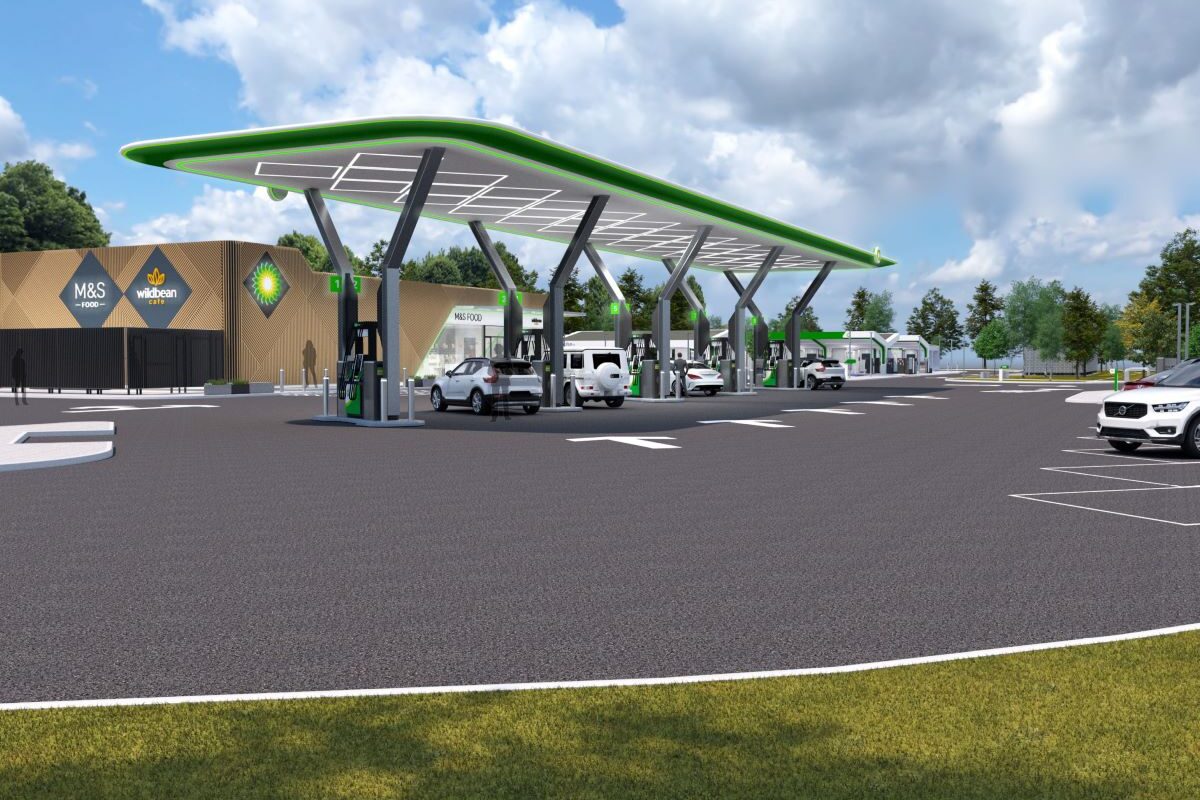 EV_petrolForecourt_South-Mimms