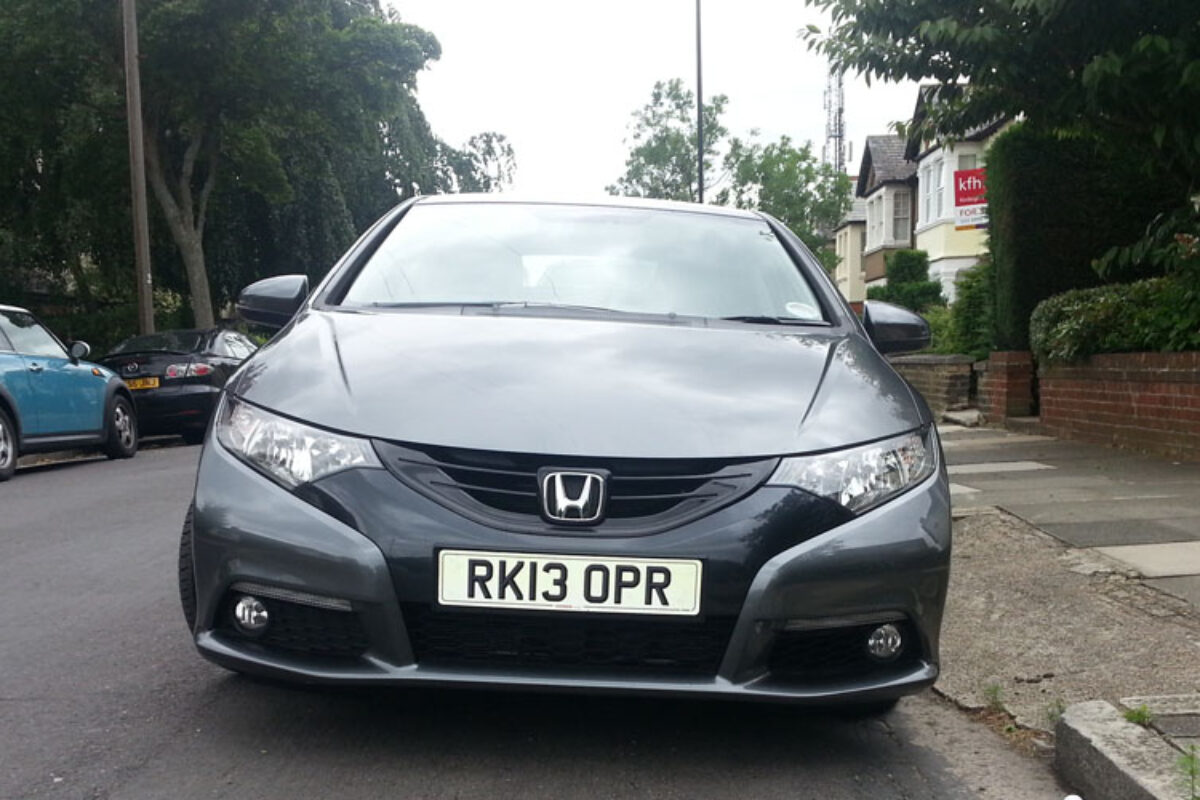 Honda_Civic_head_on