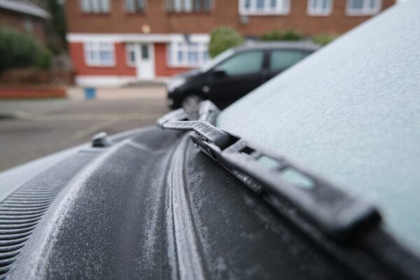 eBay windscreen de-ice