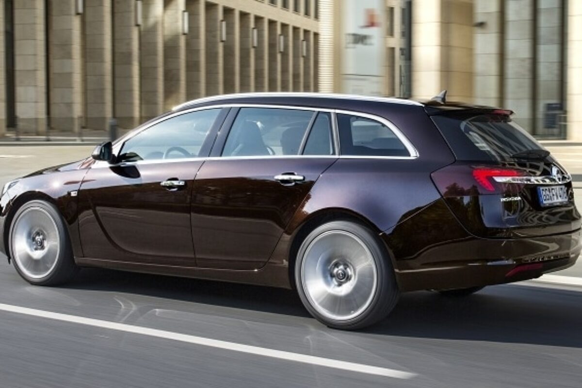 Insignia Sports Tourer dynamic e1469631302603