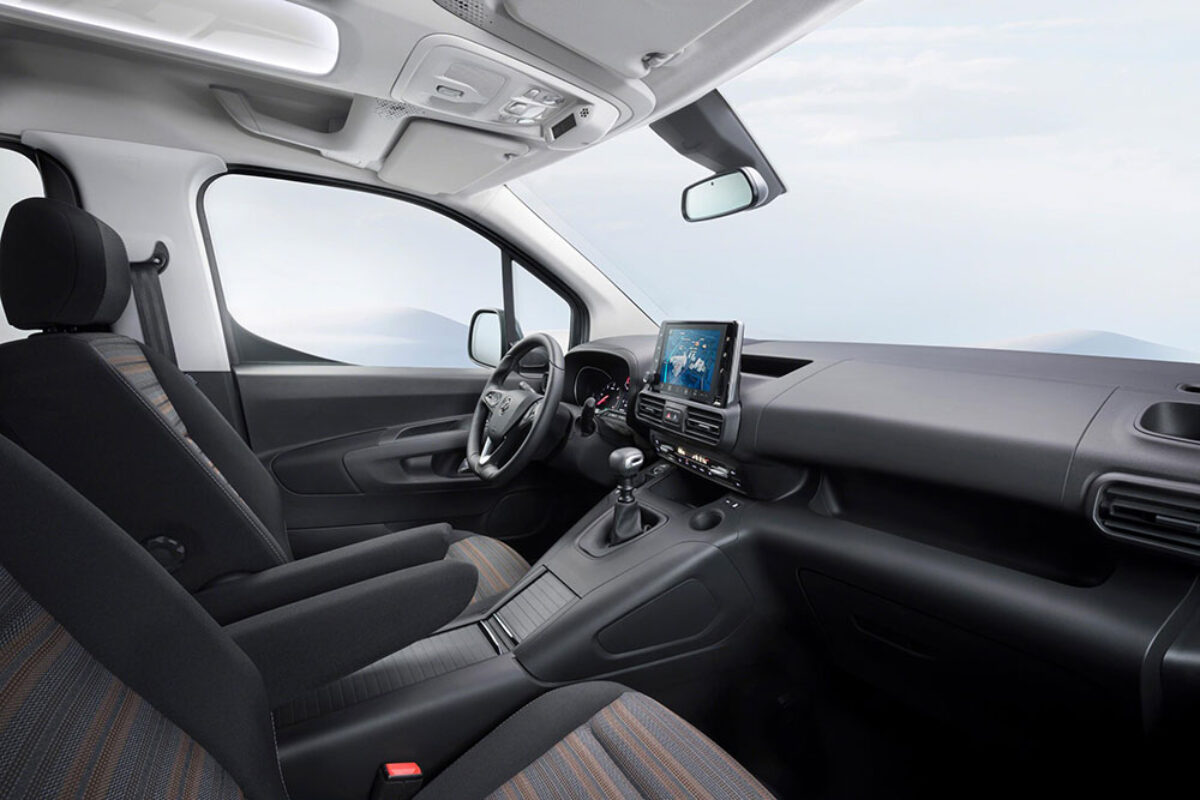 Interior-of-Vauxhall-Combo-Life