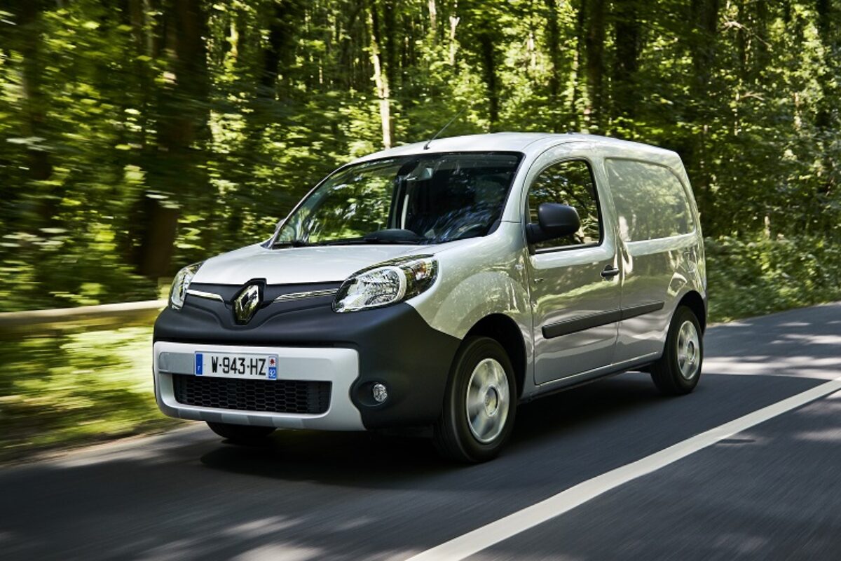 Kangoo-ZE-front-dynamic