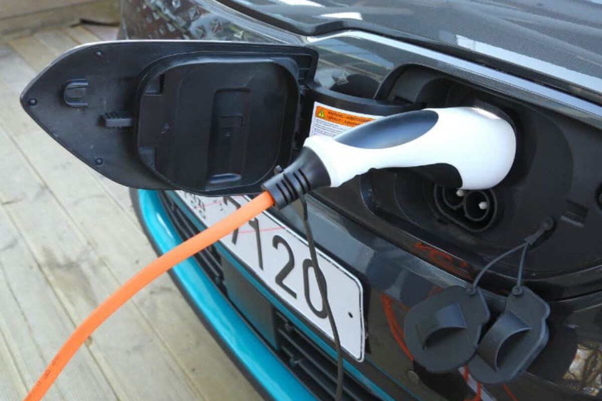 Kia e Niro charging