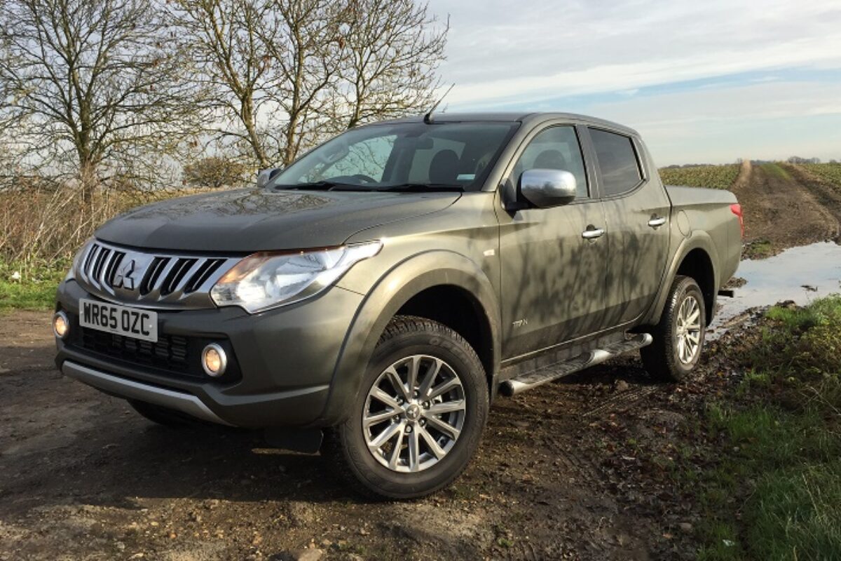 Mitsubishi-L200-Titan-in-territory-its-designed-for