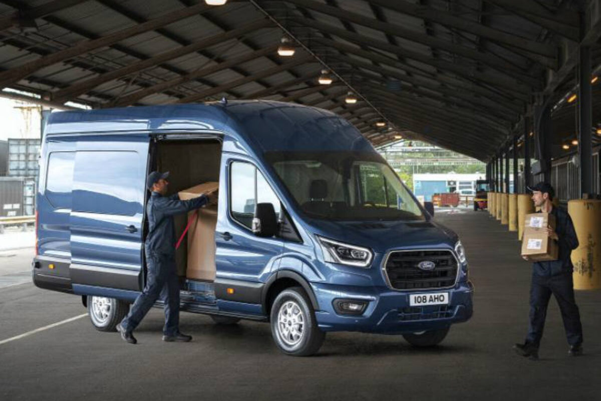 New-Transit-will-feature-a-power-side-load-door