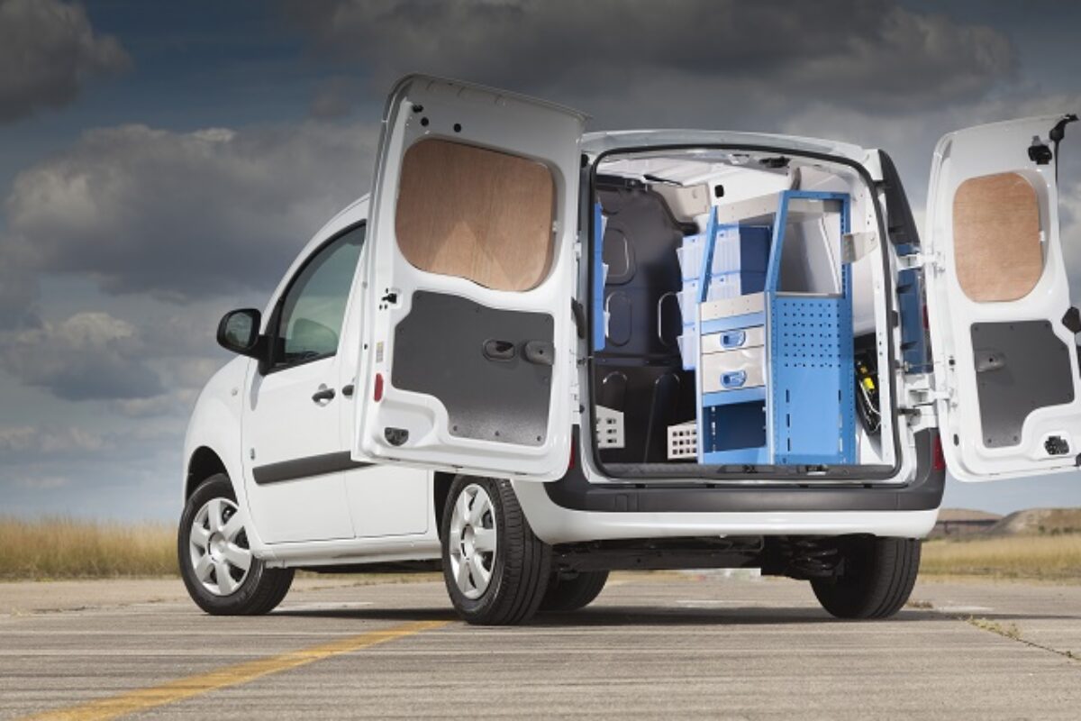 Renault-Kangoo-now-available-with-Ready4Work-racking-and-storage-solutions-9