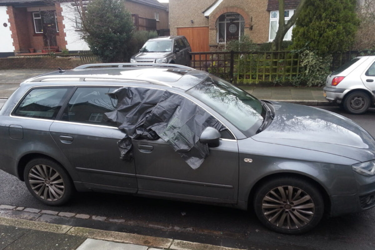 Seat_Exeo_broken_glass