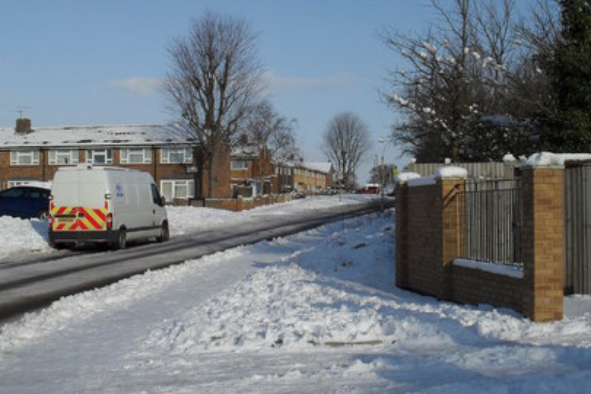 Snow-van