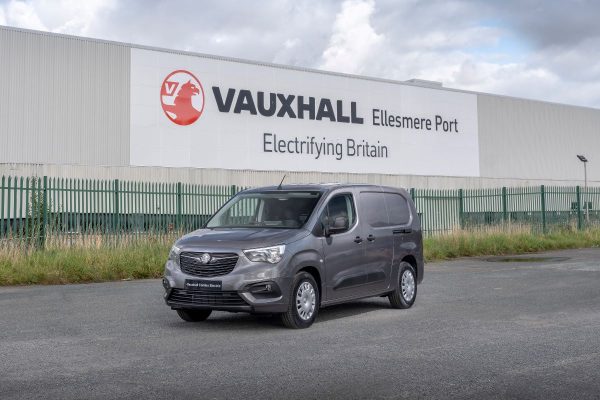 Vauxhall-Combo-Electric657194