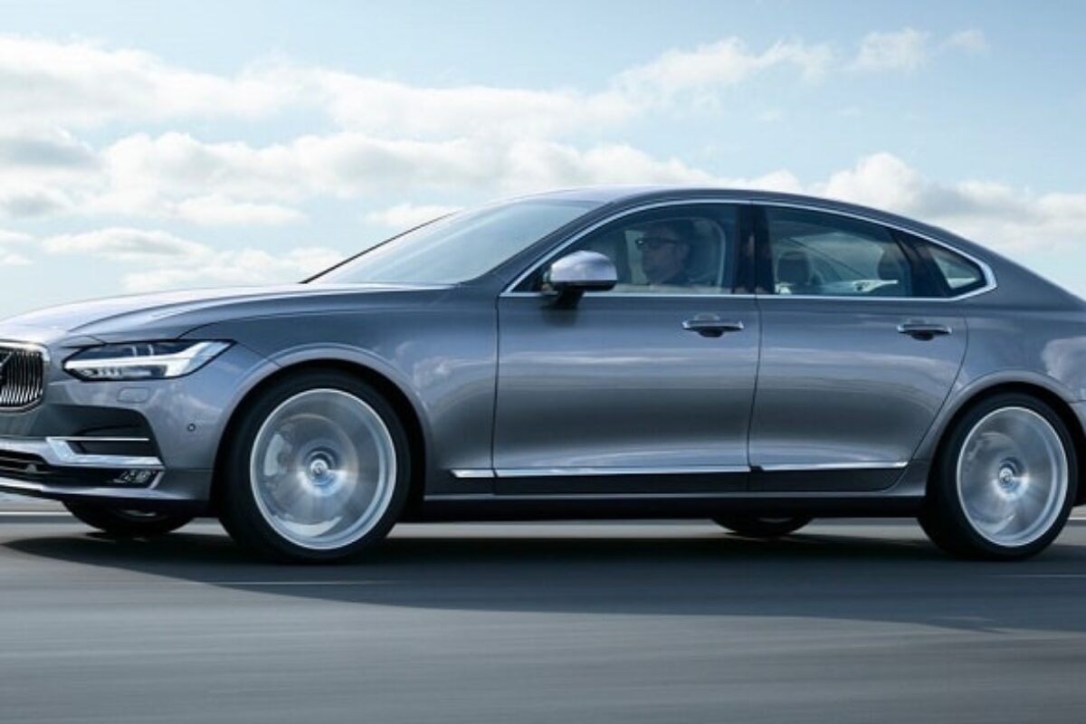 Volvo S90 dynamic