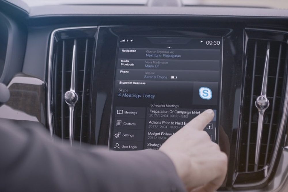 Volvo_Join_Skype_for_Business_meeting_in_a_Volvo_car
