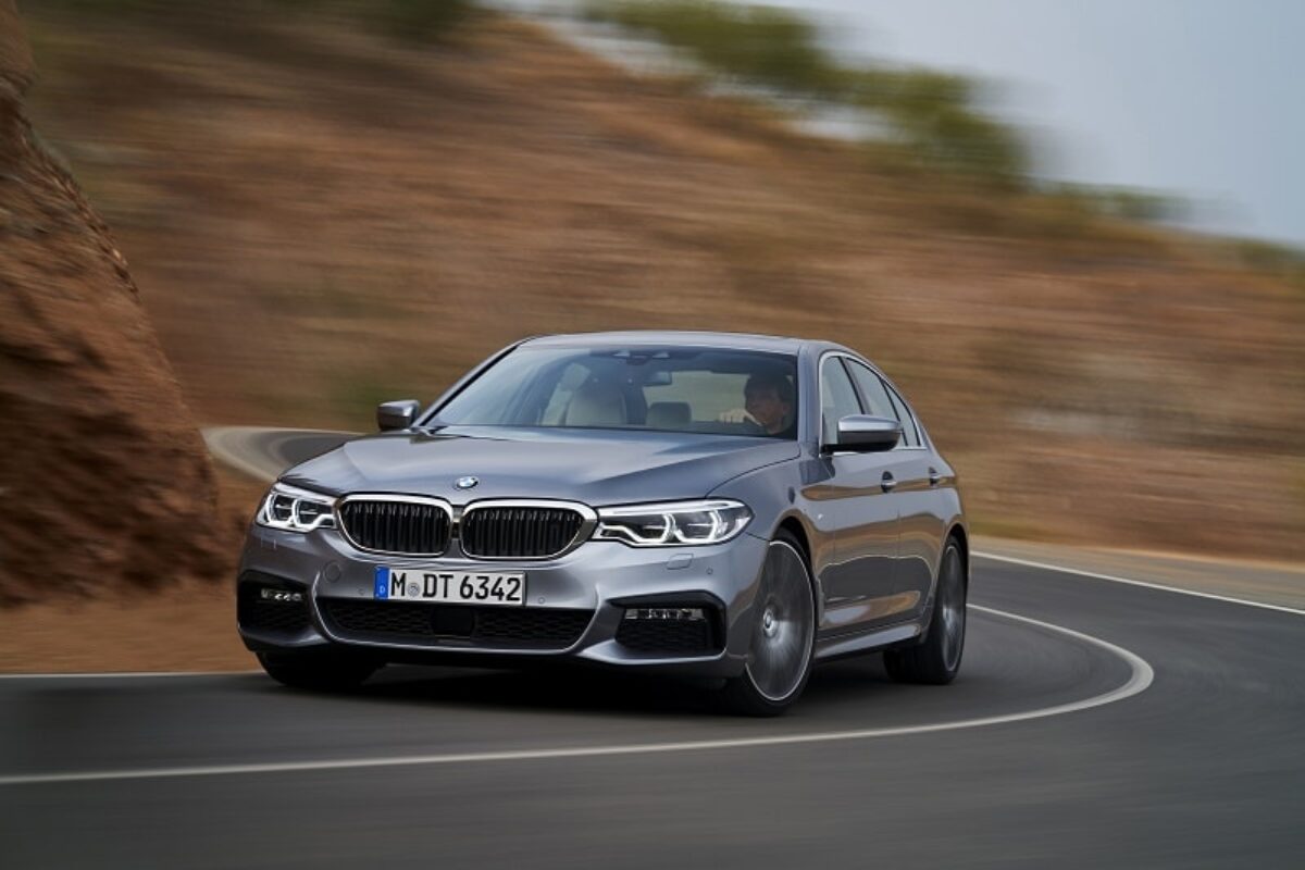 bmw 5 series 2017 headon