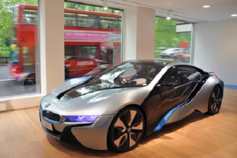 i_dealership_in_Londons_Park_Lane_BMW_33251