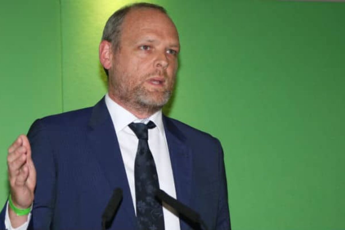 icfm chairman paul hollick