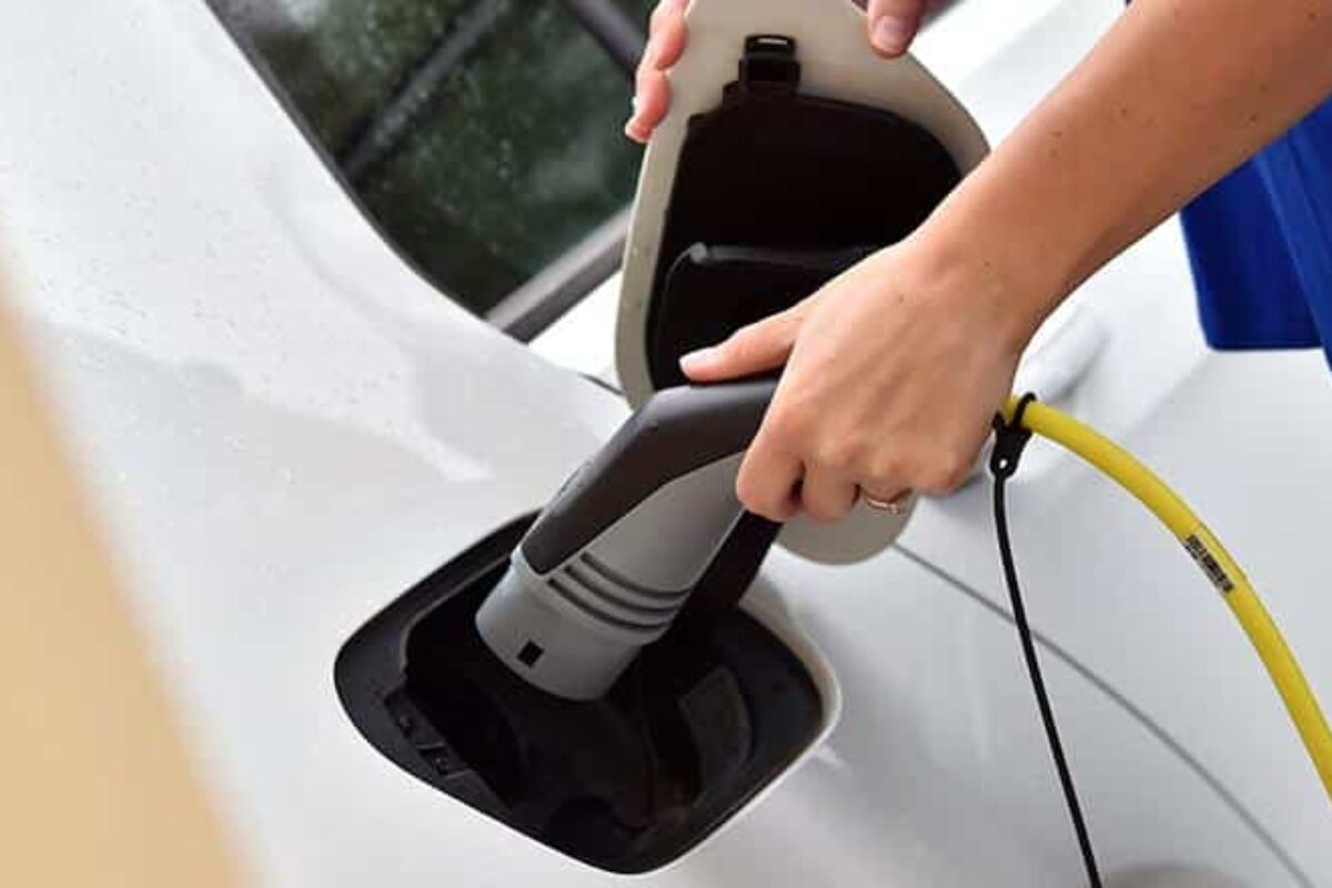 How to work out hybrid company car tax